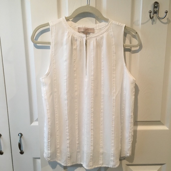 LOFT Tops - Loft M white sleeveless blouse